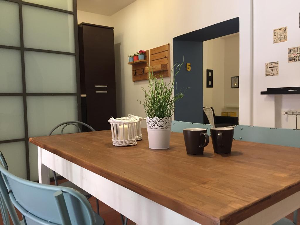 Apartment Inside Trastevere, Apt With Terrace *